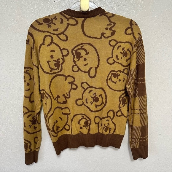 Disney Winnie the Pooh Plaid Pooh Bear Outline Women's Cardigan size M - Picture 9 of 10